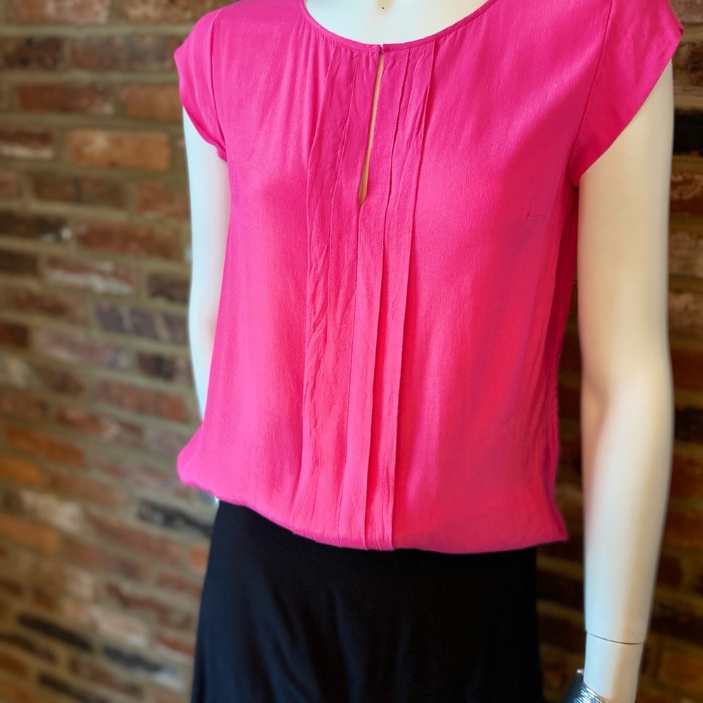 Boden Fuchsia Silk Pleated Front Cap Sleeved Blouse